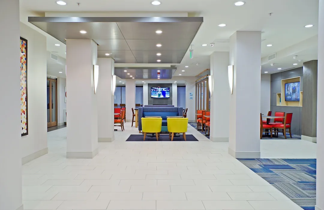 Holiday Inn Express & Suites - Phoenix North - Scottsdale By Ihg-1